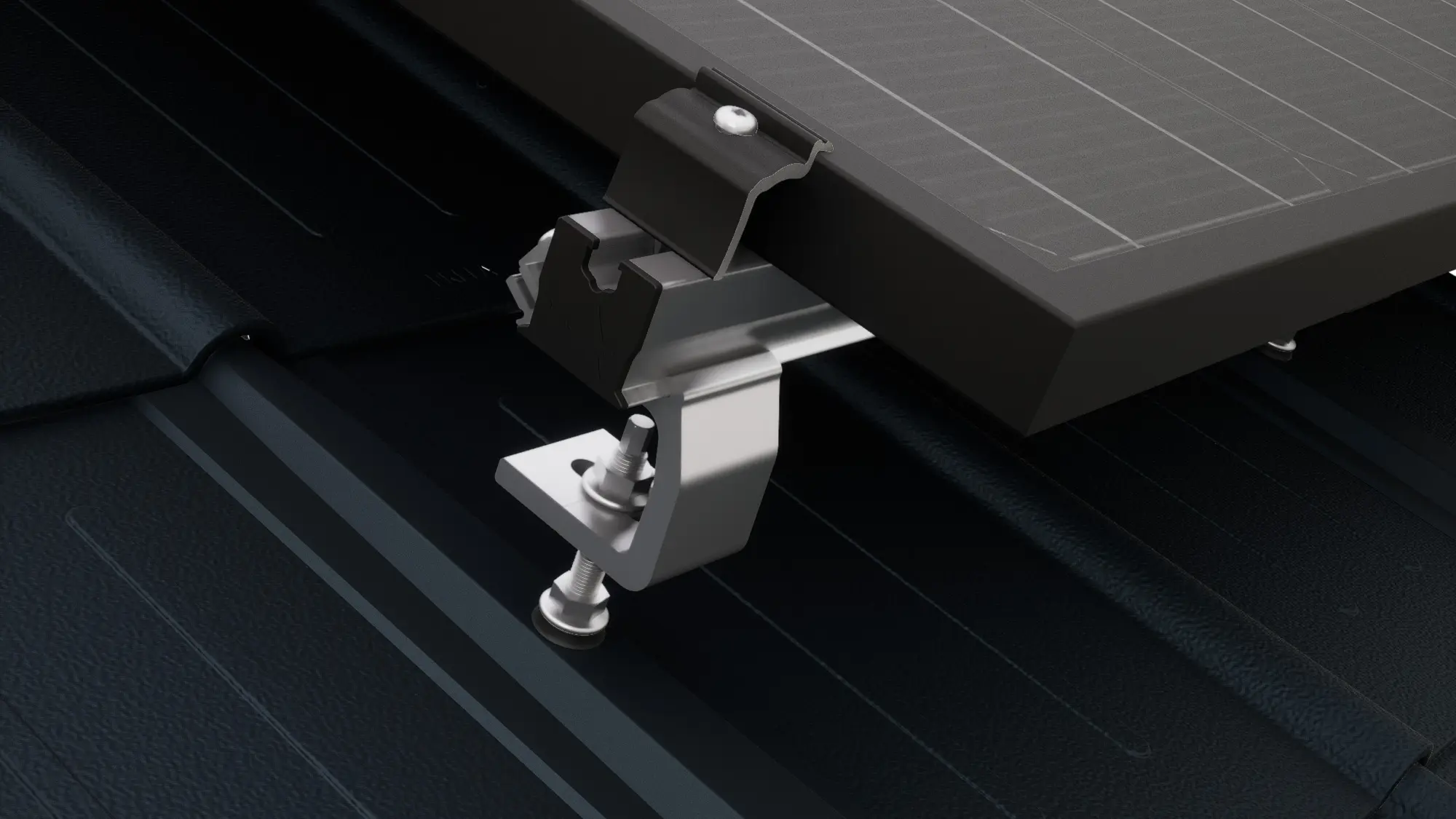Close-up van de PREVARIO Sunny Speciaal zonnepaneelhouder, gemonteerd op de PREFA dakpan, die het railprofiel draagt. Het solarmodule is met de PREVARIO eindklem op het railprofiel bevestigd.