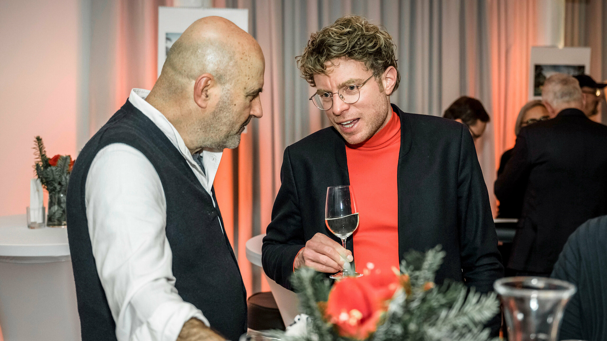 Aleksander Saša Ostan avec Benedikt Bosch en pleine discussion.